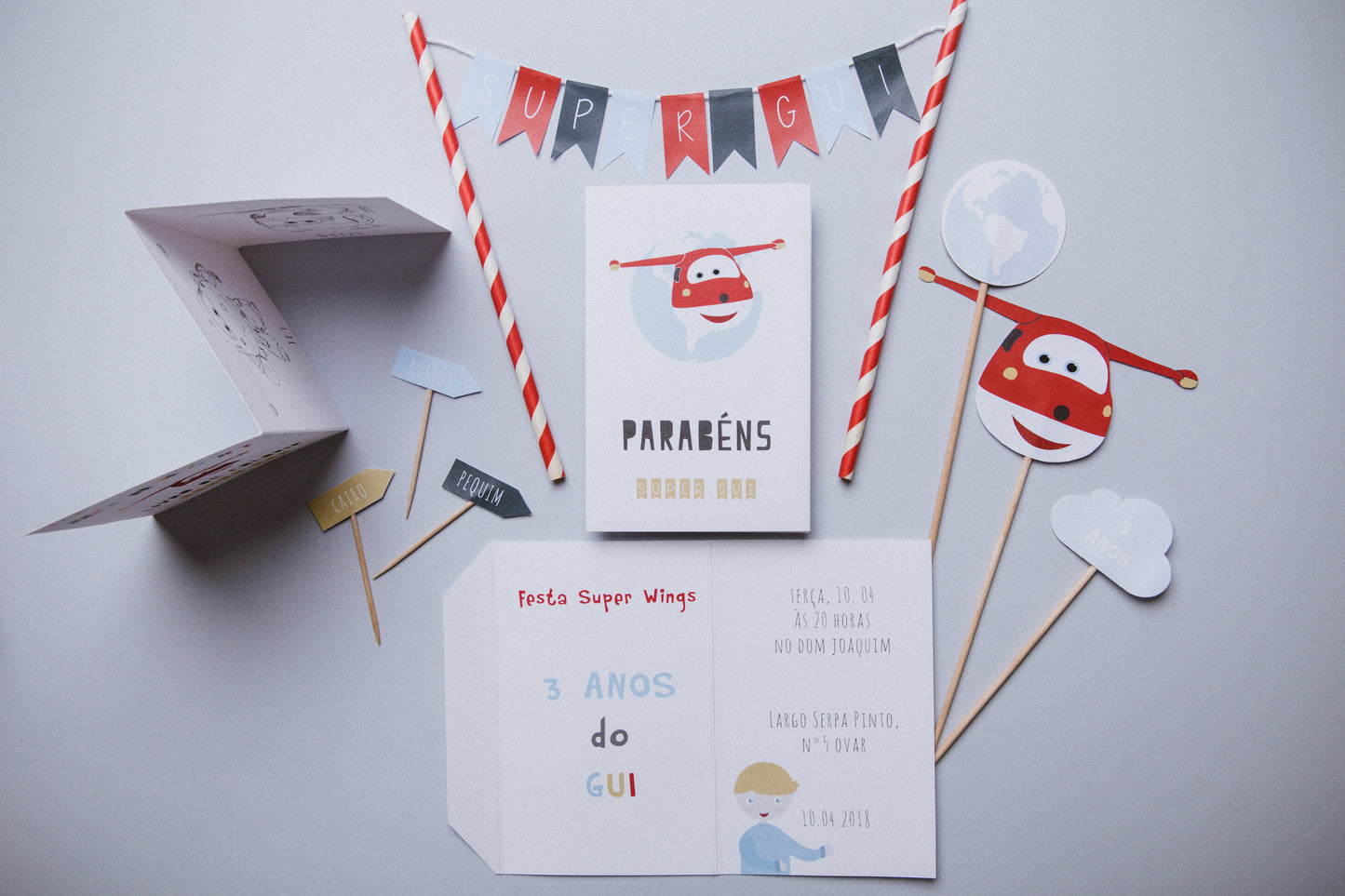 Airplane birthday invitation