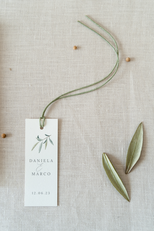 Olival customizable label